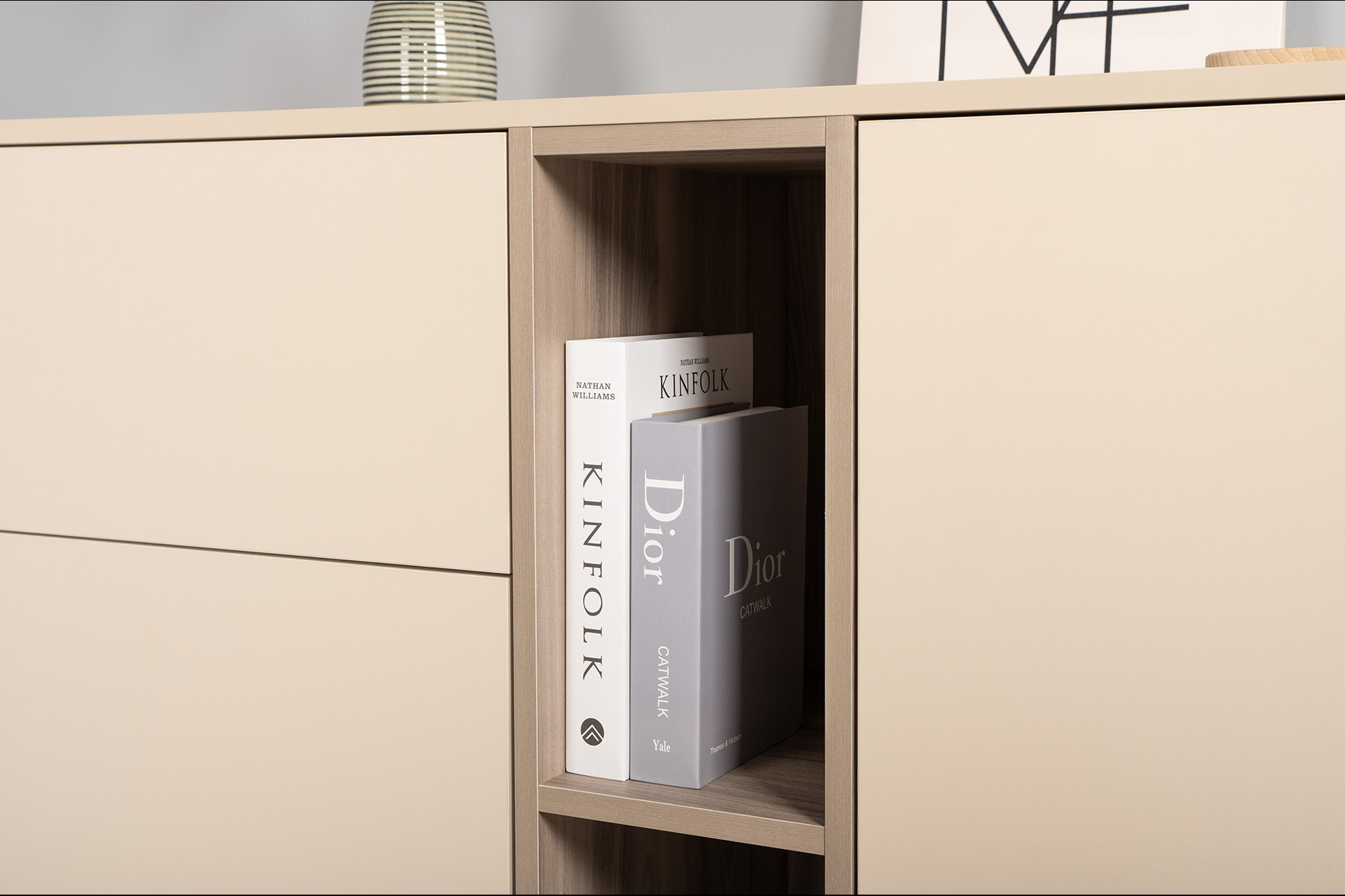 Сатин 7045 SU, Эмили Блаш U9135, Белый PE шагрень